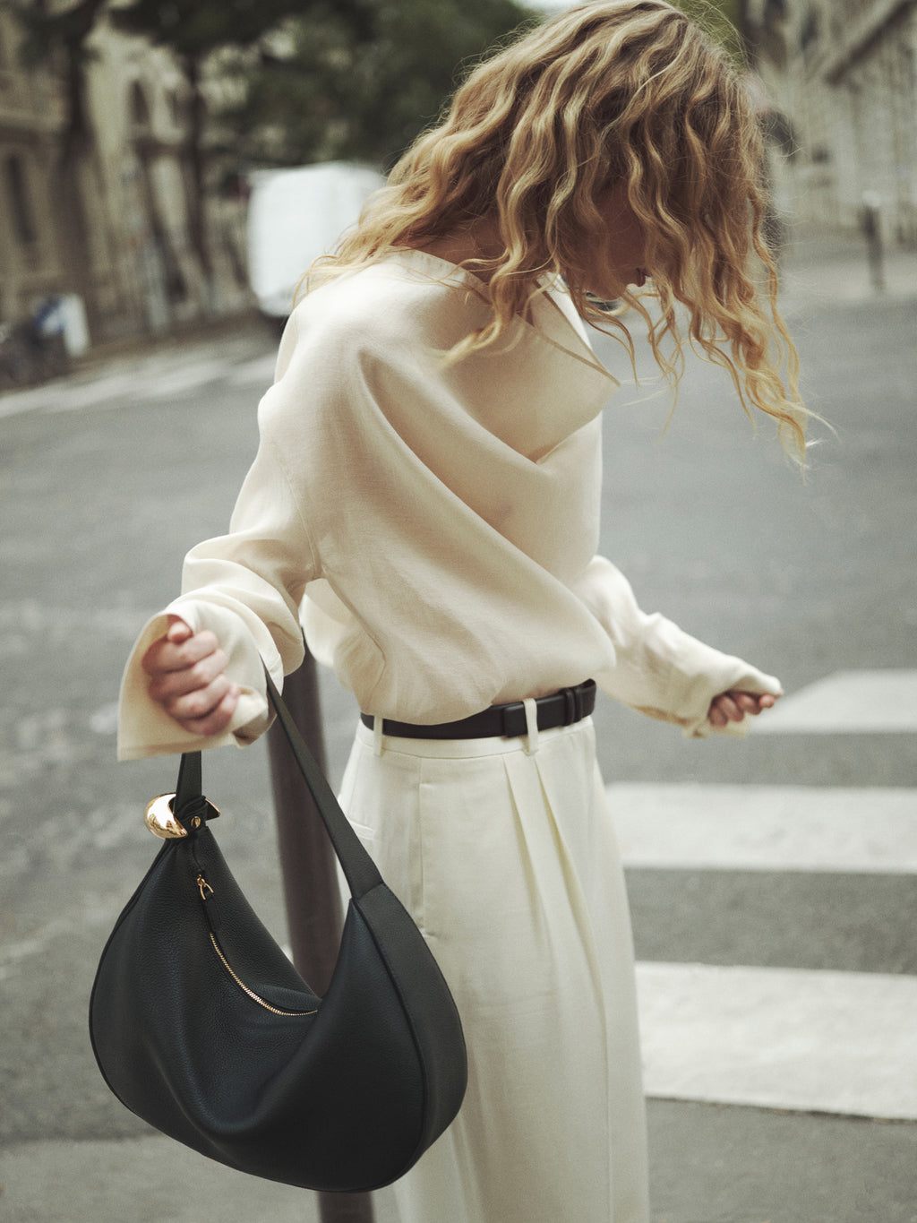 Zaha Buckle Bag - Black