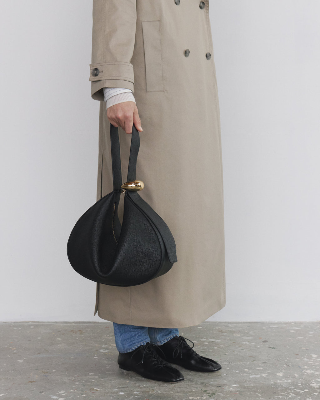 Zaha Buckle Bag - Black