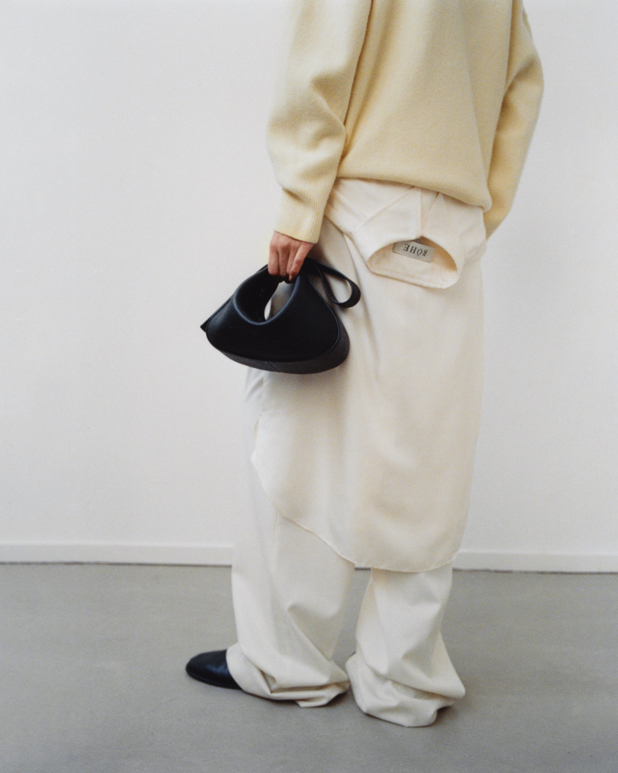 Zaha Buckle Bag mini - Black