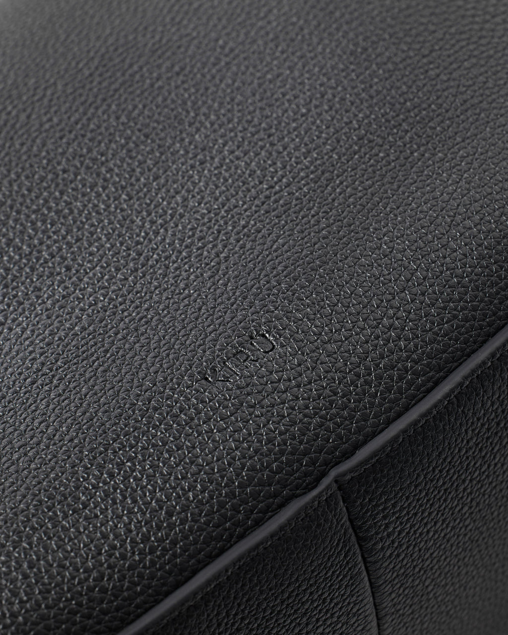 Zaha Buckle Bag - Black