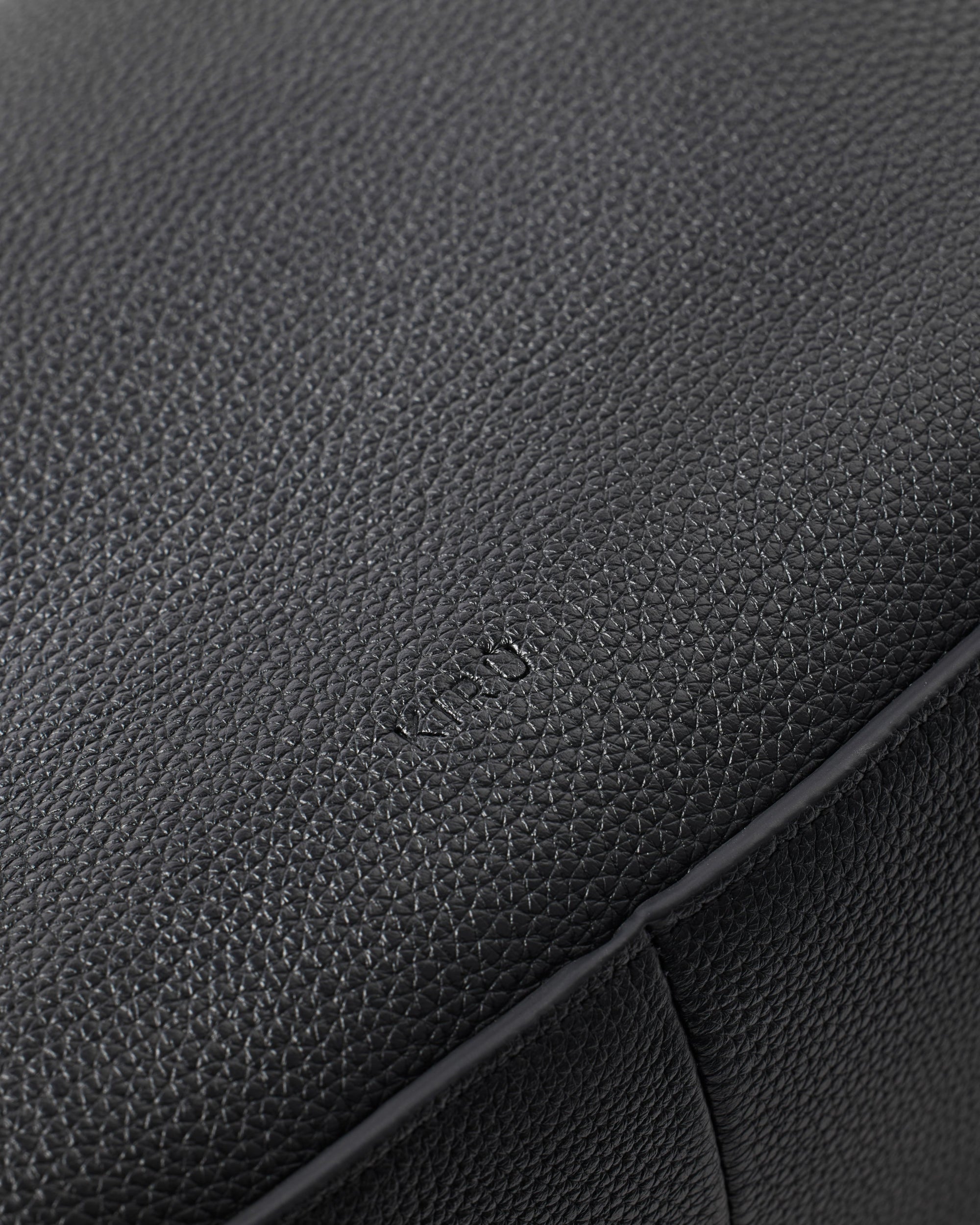 Zaha Buckle Bag - Black