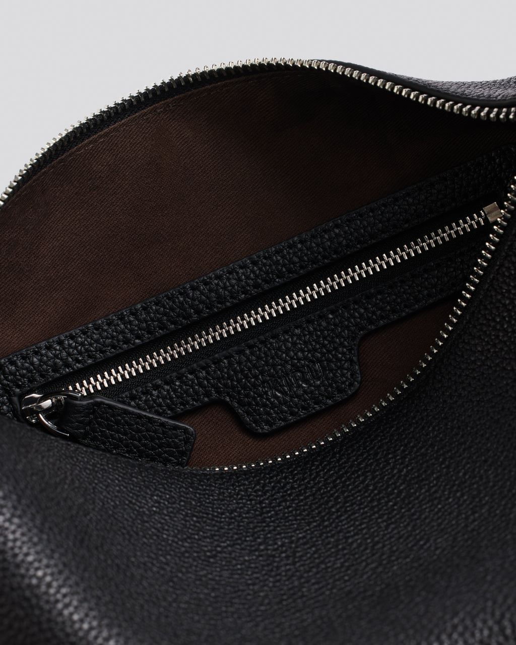 Zaha Buckle Bag mini - Black